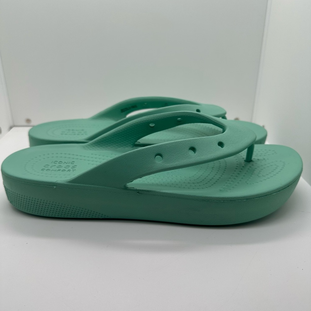 Crocs Classic Platform Flip Flop Sandals Jade Stone Size W10 - Picture 3 of 9